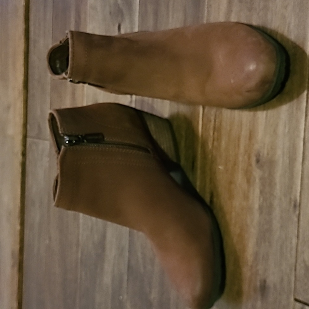 Blondo Valli Ankle Bootie